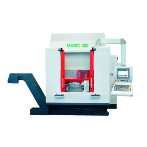 centre d'usinage CNC 3 axes 1