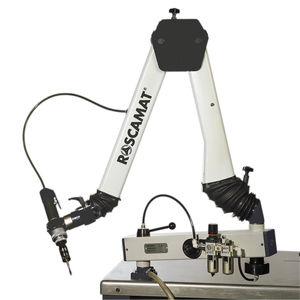 machine à tarauder à bras articulé / pneumatique