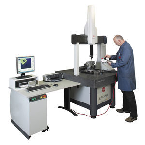 machine de mesure tridimensionnelle à portique