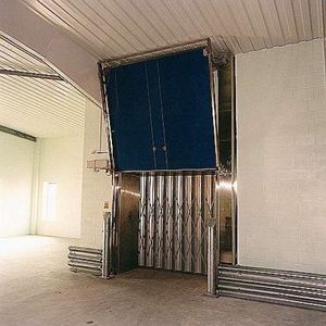 porte coulissante verticale 1