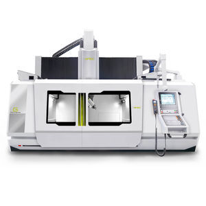 centre d'usinage CNC 5 axes 1