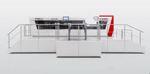 machine de découpe à l'emporte pièce 1