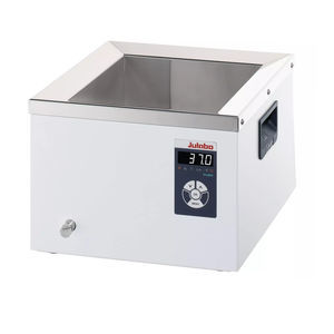 bain-marie de laboratoire 1
