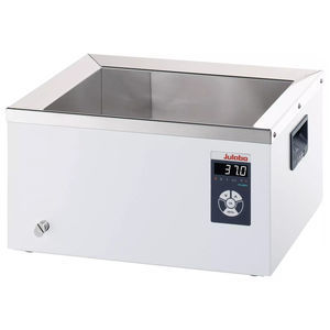 bain-marie de laboratoire 1