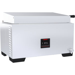 bain-marie de laboratoire