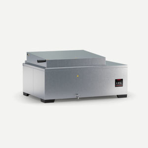 bain-marie de laboratoire 1