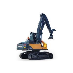 grue forestière sur chenilles