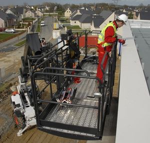 nacelle articulée sur chenilles