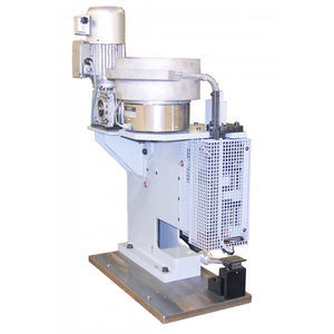 machine de pose d'oeillets automatique
