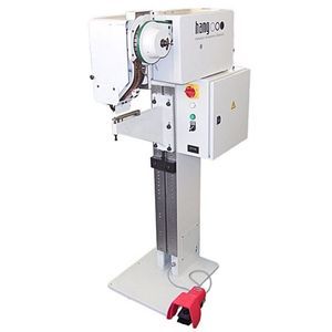 machine à riveter automatique / de paillasse