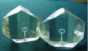 cristal de titanyl phosphate de potassium (KTiOPO4, KTP)