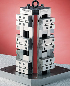 étau pour machine-outil / vertical / de précision / en acier
