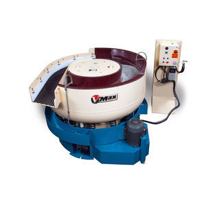 machine de tribofinition de finition