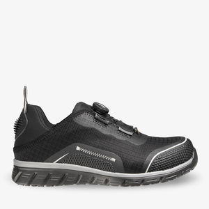 chaussures de sécurité de logistique et maintenance 1