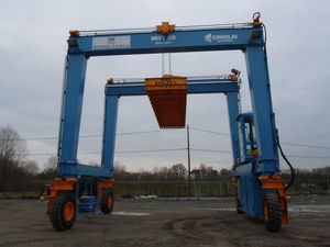 chariot cavalier sur pneus 1