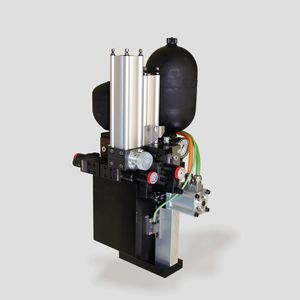 système d'entraînement hydraulique pour poinçonnage