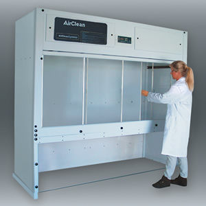 hotte aspirante à flux laminaire