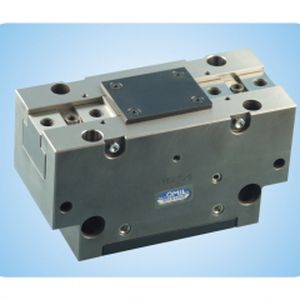 étau pour machine-outil / hydraulique / à profil plat / auto-centrant