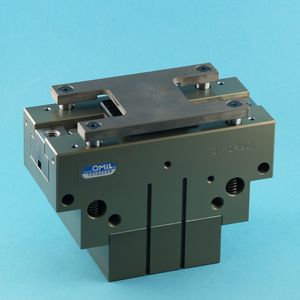 pince de préhension pneumatique / parallèle / à 2 mâchoires / compacte