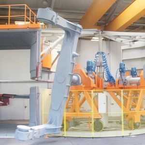 bras de rotomoulage en C 1