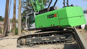 grue sur chenilles