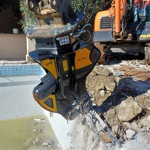 pince hydraulique de démolition pour béton 1