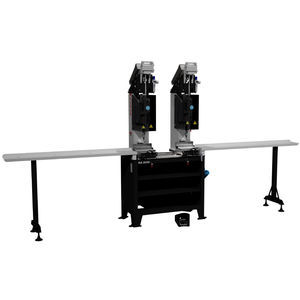machine de vissage à pédales 1