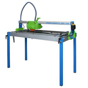 machine à scier circulaire