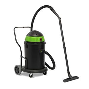 aspirateur commercial