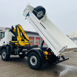 grue montée sur camion