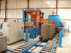 machine de fabrication pour produits en béton 1