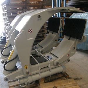 système attache outil articulé 1