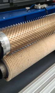 unité de microperforation pour films en plastique 1