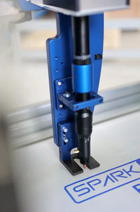 machine de perforation laser 1