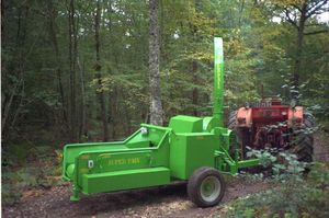 broyeur de branches mobile