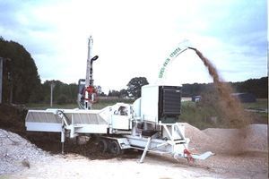 broyeur de végétaux monté sur tracteur