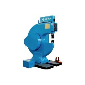 machine de formage de profilés