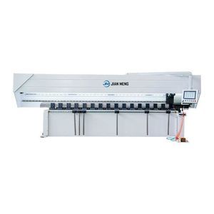machine à rainurer automatique 1