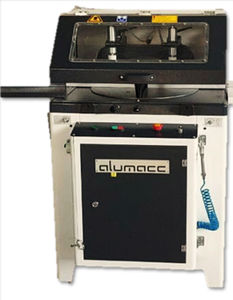 machine de découpe pour aluminium
