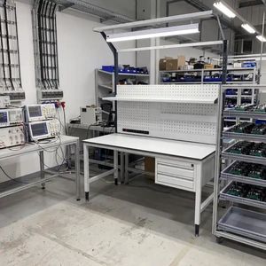 poste de travail pour assemblage