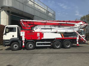 pompe à béton automotrice pour chantier