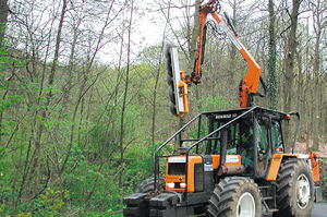 broyeur à axe horizontal épareuse 1