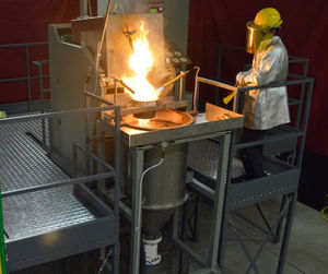 four de fusion / pit / à induction / industriel