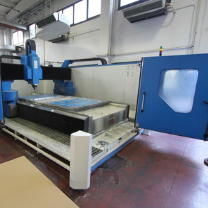 fraiseuse CNC 3 axes / 5 axes / verticale / à pont