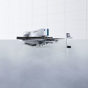 poinçonneuse CNC 1