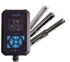 contrôleur multi-paramètre pour l'analyse de l'eau 1