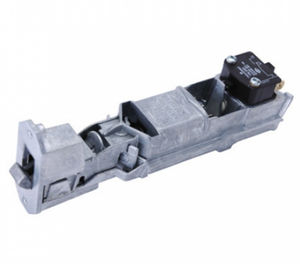 loquet à fermeture automatique