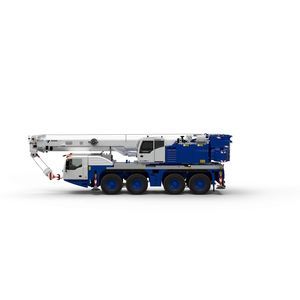 grue montée sur camion 1