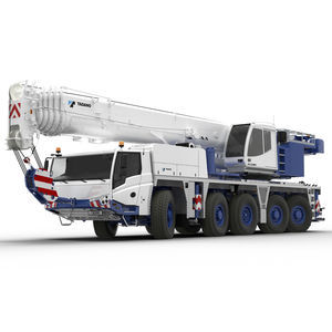 grue montée sur camion 1