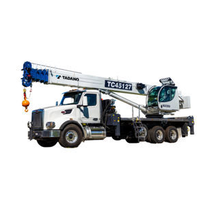 grue montée sur camion 1